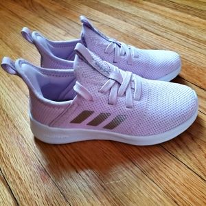 NWOT Girls Adidas Cloud Foam Sneakers